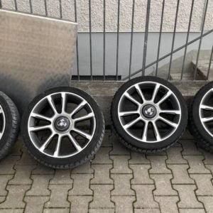 Jantes Abarth Fiat 500 17" avec pneus hiver 205 40 17